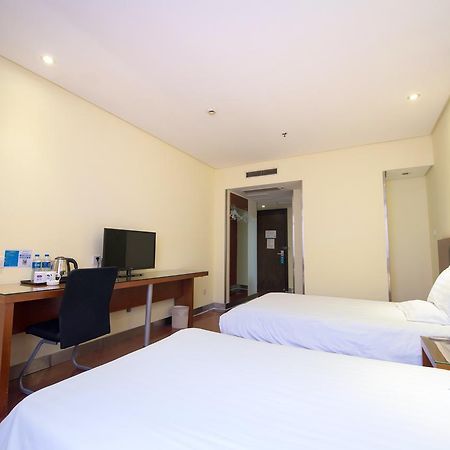Hanting Express Shanghai Lujiazui Minsheng Road Dış mekan fotoğraf