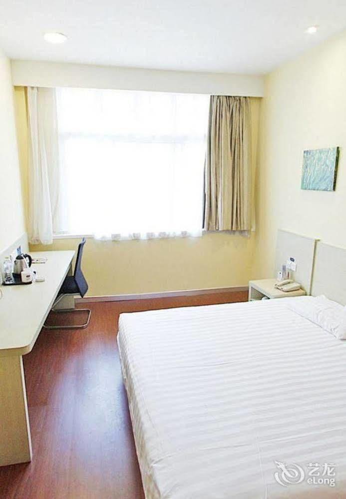 Hanting Express Shanghai Lujiazui Minsheng Road Dış mekan fotoğraf